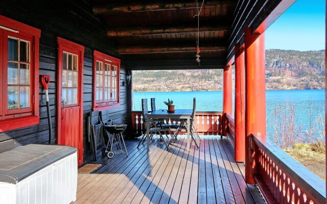 8 Person Holiday Home in Vikersund