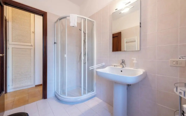 Peaceful Apartment In Deiva Marina