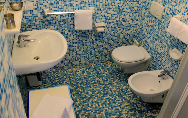 Meublè Adriana Vegan