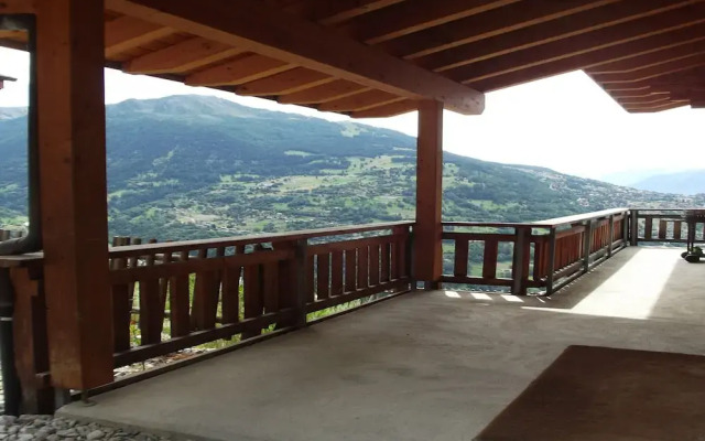 Spacious Chalet Amidst Mountains