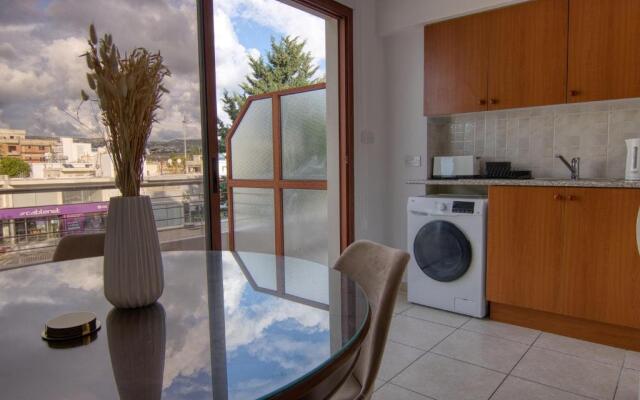 Phaedrus Living City Flat Palas 102