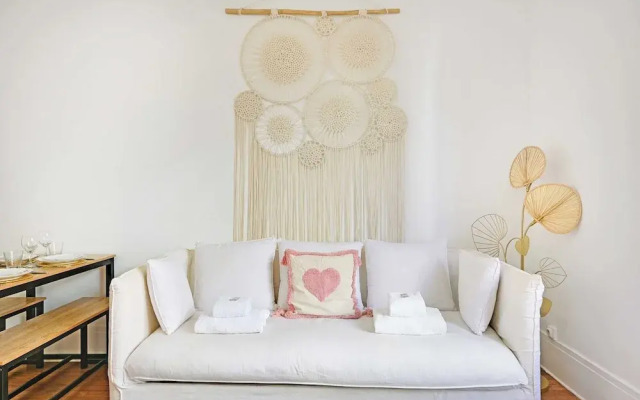 Charming Apartment -4p- Near Arc de Triomphe