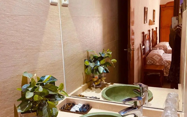 Hostal Restaurante Leon