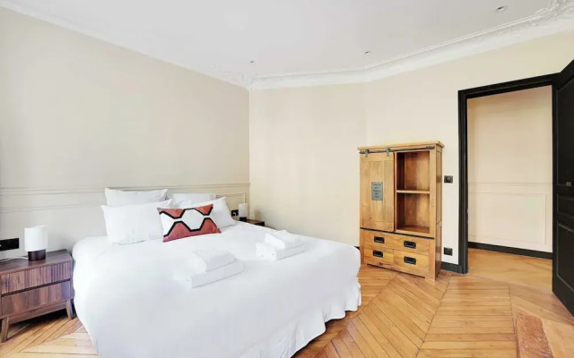 Charming apt - 2br/6p - Ternes/ Arc de Triomphe
