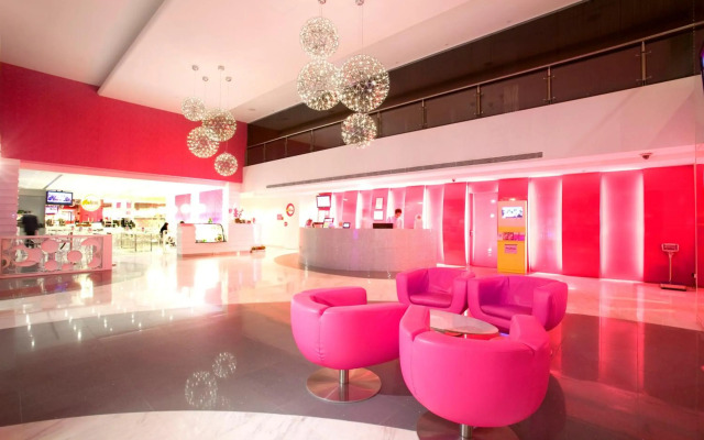 Hotel Re!
