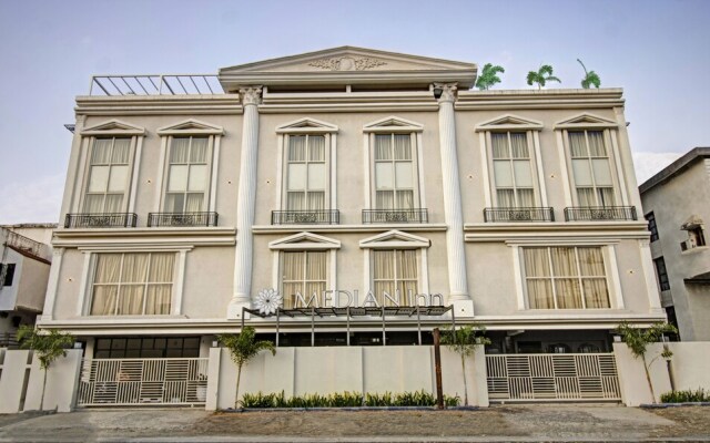 Treebo Premium Median Inn