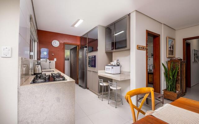 Casa arborizada em Floripa SME230