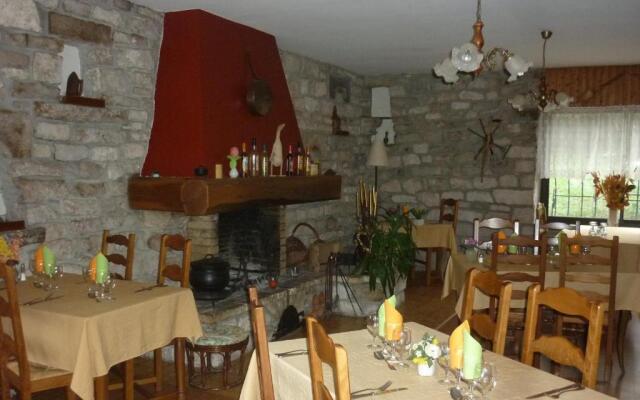 Hotel Restaurant La Chaumiere du Lac