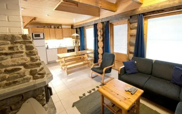 Far And Away Cabin