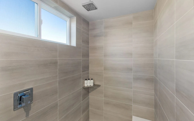 Red Maple Retreat in Judkins Park