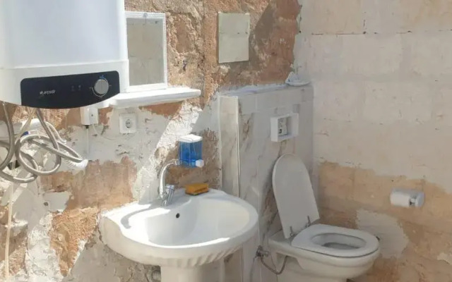 Tarihi Midyat Acar Konağı