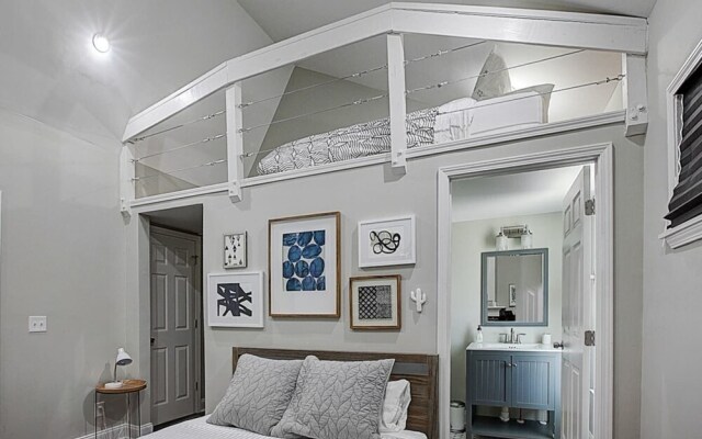 Desirous Iris Atlanta Vacation Home Sleeps 5