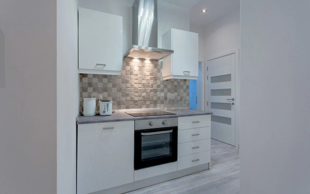 Modern Apartment Near the Promenade