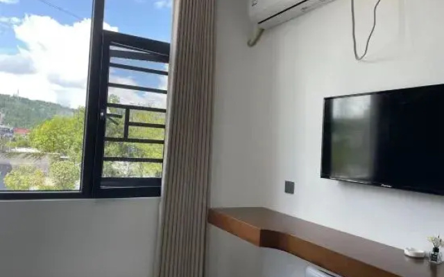 Rain City Express Hotel