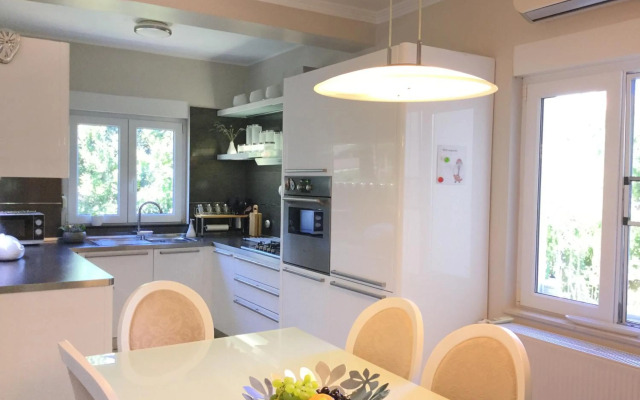 Holiday House Lilija