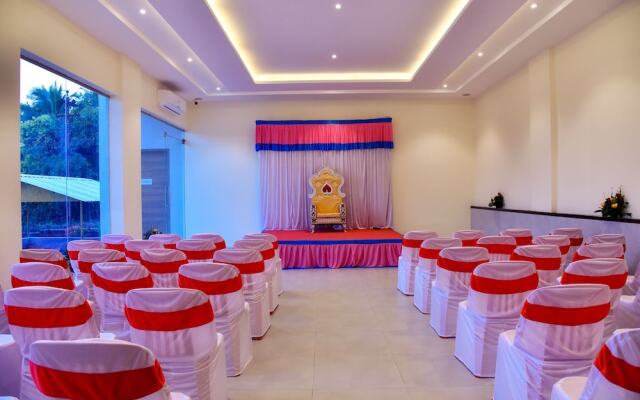 Hotel Sadhana Executive