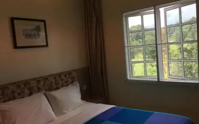 CH Green Stay Resort Apartment
