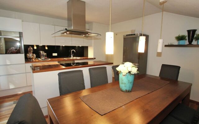 Beautiful Apartment in Fügen Tyrol With Parking