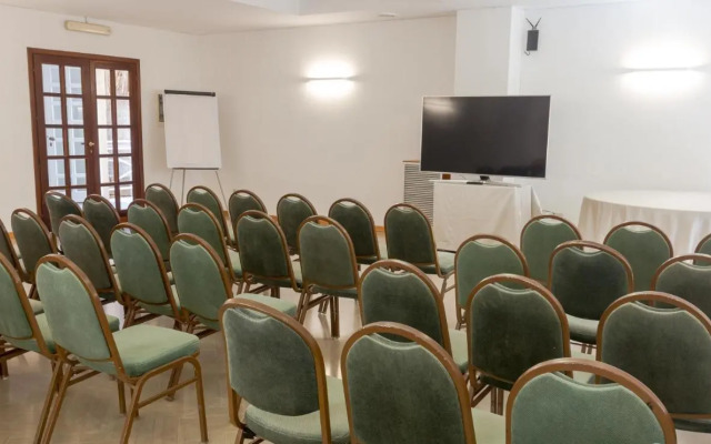 Perla del Golfo Resort