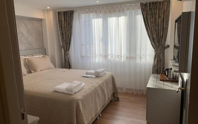 Regency World Hotel&Suites