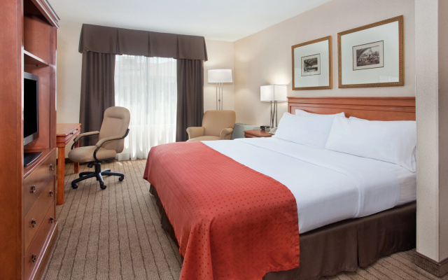 Holiday Inn At The Plaza