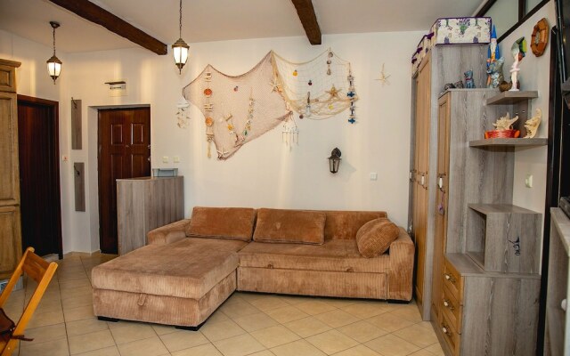 FM Premium 1-BDR Apartment with Pool & Parking - Summertime