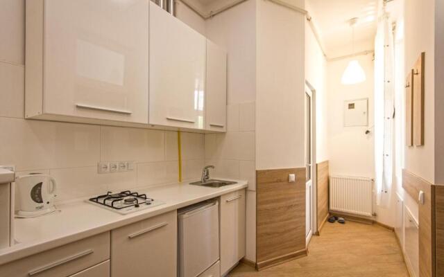 Economy Apartment on Krehivska 7