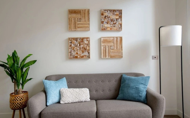 Elegant Stylish Living@mooneeponds Wifi/parking