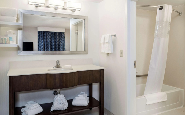 Hampton Inn & Suites by Hilton Halifax - Dartmouth