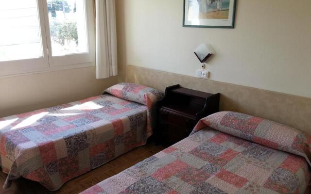 Apartment With Community Pool for 4 People