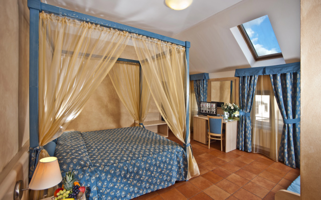 Hotel Caesar Prague - Image 7