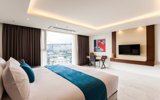 SweetMay Jeju Hotel