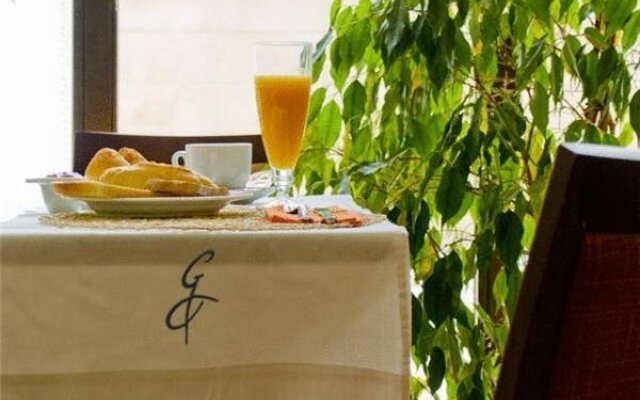 Hotel Garelos