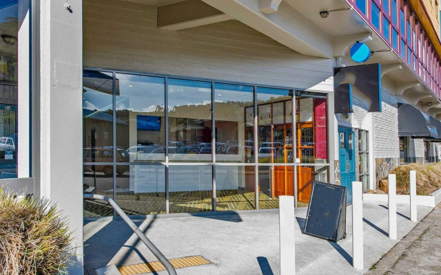 Nightcap at Burnie Townhouse