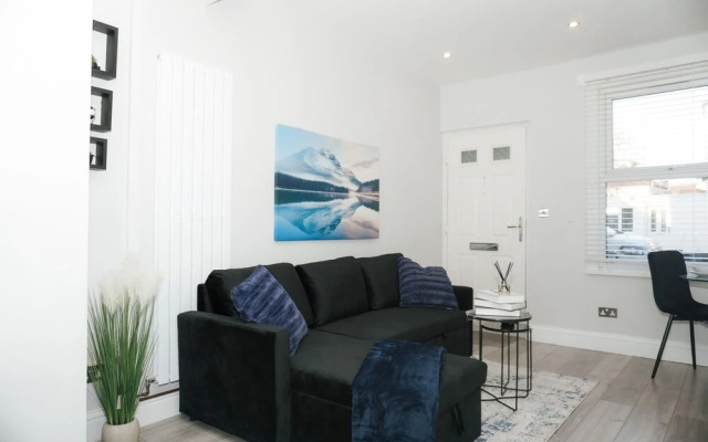 3 Bed-sleeps 7-garden-parking-town Centre