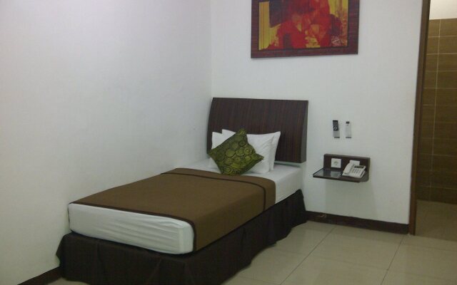 Urbanview Hotel Cozy Samarinda