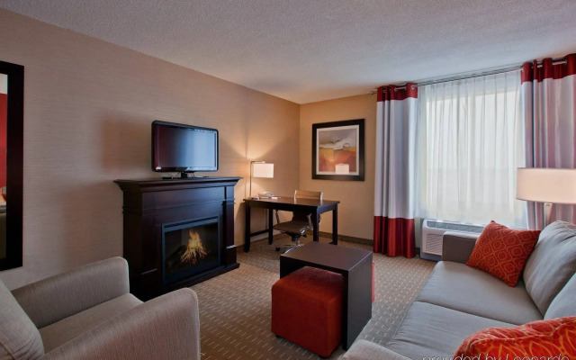 Holiday Inn Express & Suites Chatham South by IHG