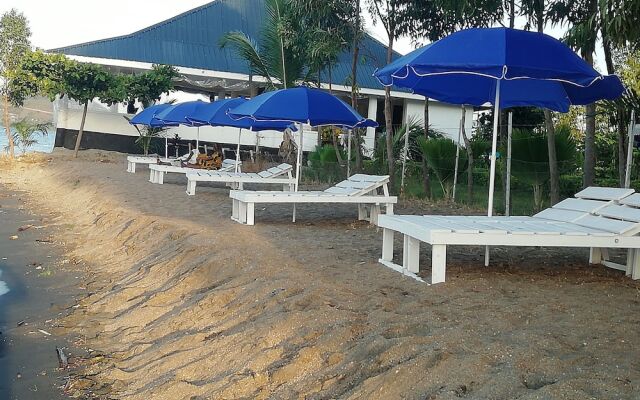 White Stone Beach Resort