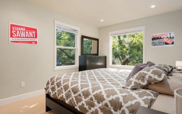 Seattle Vacation Home: The House of Suffrage