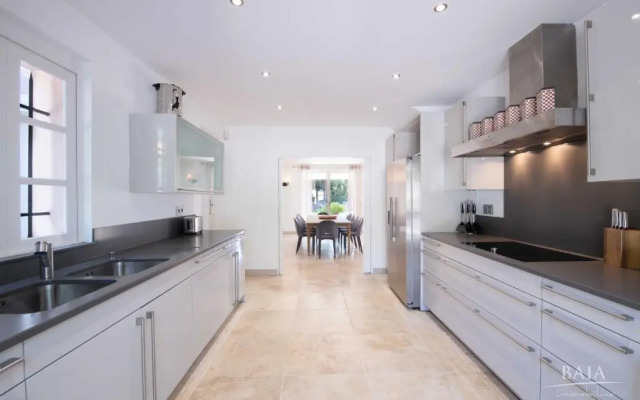 Luxury Villas At Grimaud