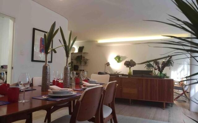 Best Location 3 bedroom apt in CONDESA