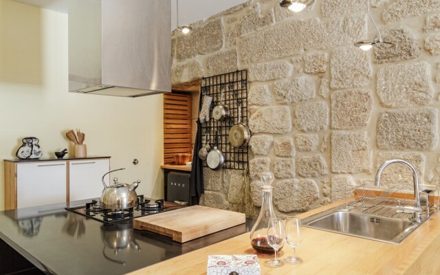 Go2oporto River & Reboleira Side