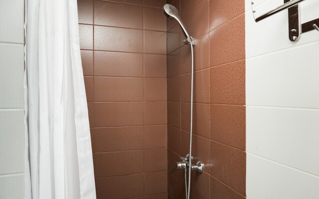 Comfortable 2br Puri Orchard Apartment