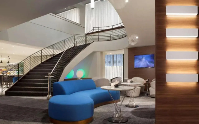 Hyatt Regency Los Angeles International Airport
