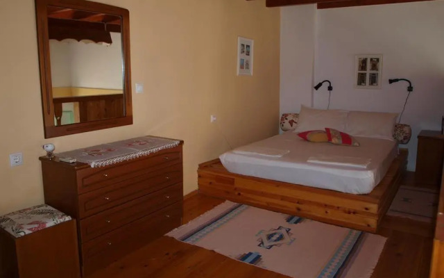 Andreas Apartments