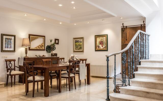Gual house with private pool