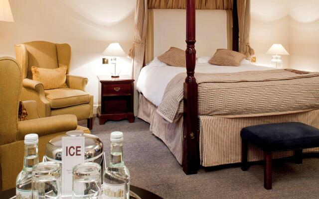 Mercure White Hart Hotel Salisbury and Apartments