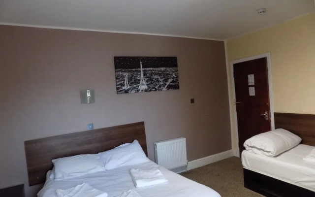 The New Royal Windsor Hotel