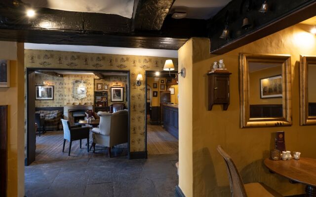 Shireburn Arms Hotel