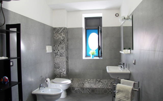 Urban Pop Hostel & BnB